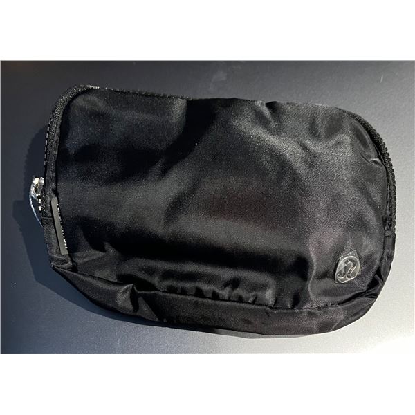 Lot of 1 Lululemon Everywhere Belt Bag - BRAND NEW WITH TAGS!