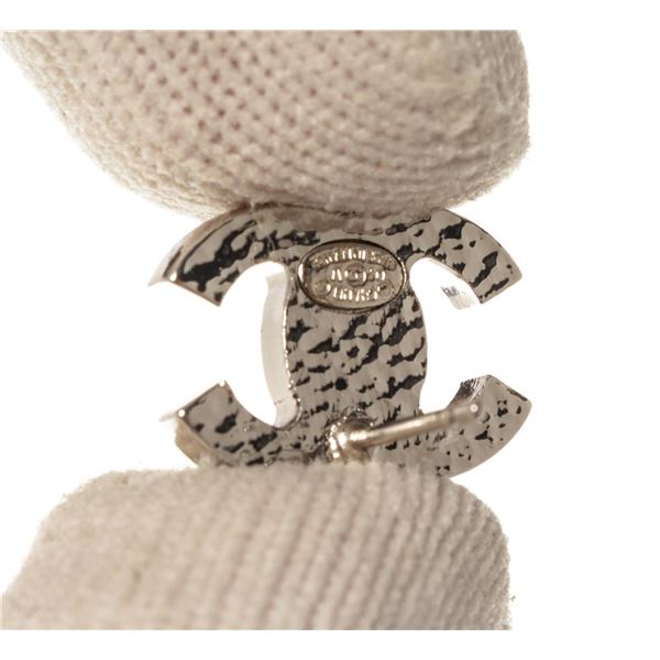 Chanel Pearl SHW CC Earrings