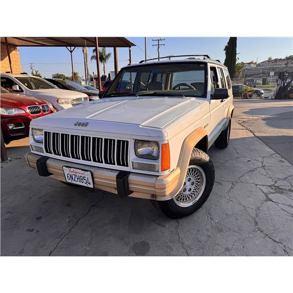 1994 Jeep Cherokee - SALVAGED/245,094 Mi
