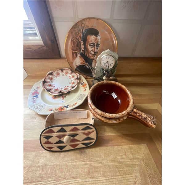John Wayne Plate & Goose Clock