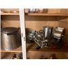 Image 2 : Meat Grinder Collection & Vintage Pots