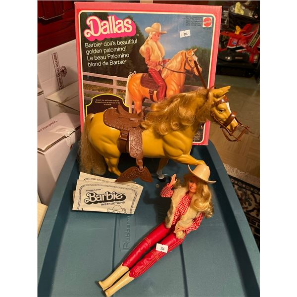 Barbies Dallas Golden Palamino Set Great Condition With Box