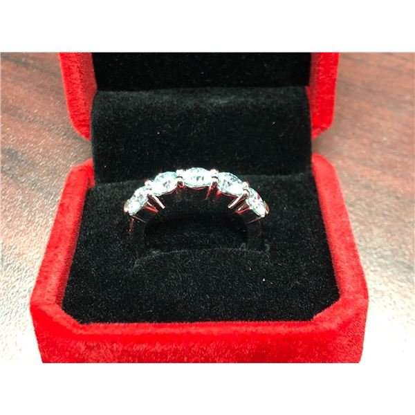 5 FULL CUT ROUND BLUE TONE MOISSANITE VVS WEIGHING A TOTAL 2.60 CARAT TOTAL SET IN SILVER PLATED RIN