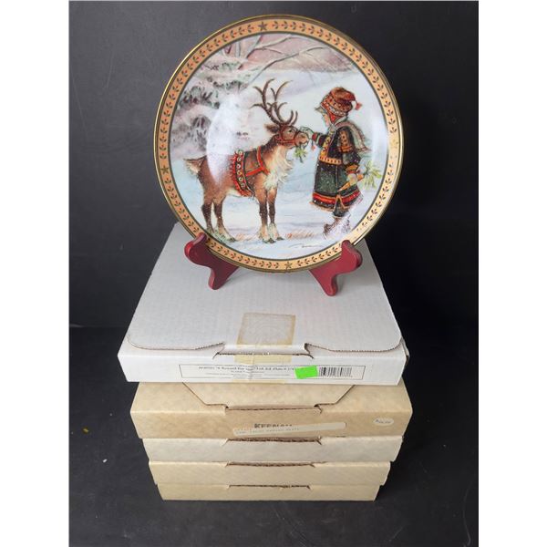 Group of approx. 5 vintage decor plates