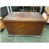 Image 2 : Large wooden chest approx. 36in L