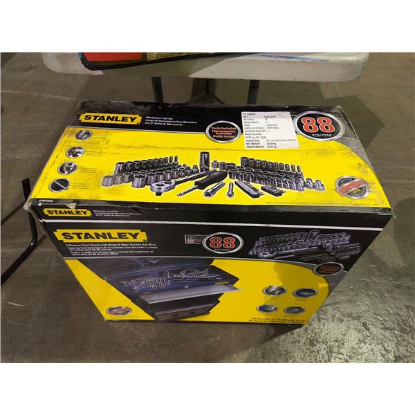 Stanley 5 drawer tool chest w/riser & 85 socket set-blue