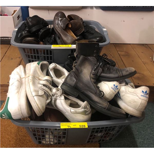 2 boxes full of misc. mens  shoes (approx. 30 pcs)
