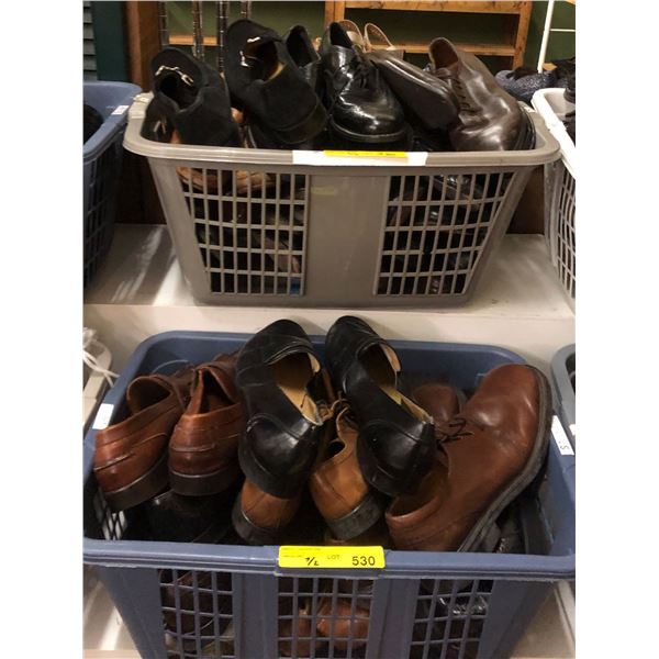 2 boxes full of misc. mens shoes (approx. 30 pcs)