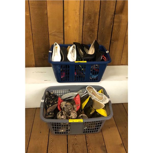 2 boxes full of misc. womens shoes - included heals etc. (approx. 30 pcs)