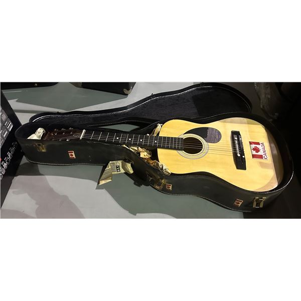 Harmony acoustic classic guitar w/hard case