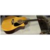 Image 1 : Yamaha classic acoustic guitar