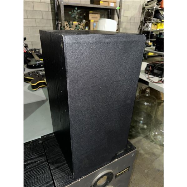 Harmon/Kardon speaker