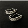 Image 1 : 10Kt White Gold Earrings (4.6 grams) w/0.70-carat diamonds (70 points/Natural Earth Mined Diamond) -