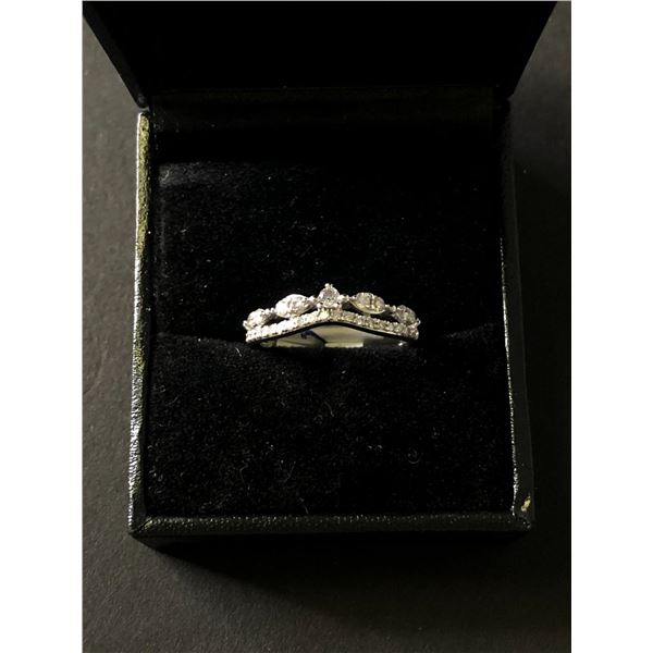 14Kt White Gold Ring (2.3 grams) w/0.33-carat diamonds (33 points/Natural Earth Mined Diamond) - Ret