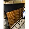Image 3 : Yamaha Piano (Approx. 60 1/2 L 49 1/2 W 20in D)
