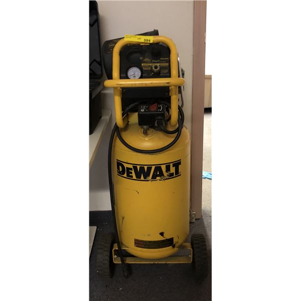 DEWALT 1.6 Continuous HP 15 Gallon 200 PSI Compact Workshop Air Compressor - model D55168