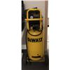 Image 1 : DEWALT 1.6 Continuous HP 15 Gallon 200 PSI Compact Workshop Air Compressor - model D55168