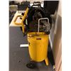 Image 3 : DEWALT 1.6 Continuous HP 15 Gallon 200 PSI Compact Workshop Air Compressor - model D55168