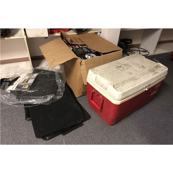 Group of assorted tools & car related items - includes BMW floor mats / 7" Halogen headlight replace