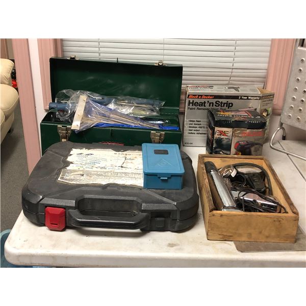 Group of assorted tools - includes Heat'n Strip paint remover / Husky socket set / compact buffer et