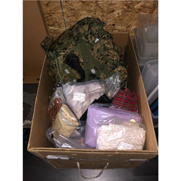 Large box full of military bags & fabrics - approx. 30 pcs