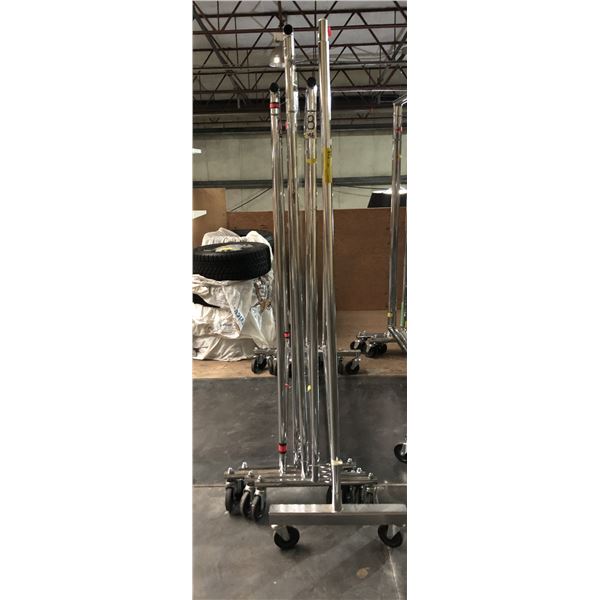 Group of 5 clothing racks - misc. sizes