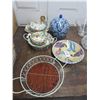 Image 1 : Tara Floral Ovenware, Basket, Bowl, Urn