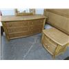 Image 3 : Bracksten Kohler Rattan Tommy Bahama Style King Bed/Dresser/Mirror/Nightstand Set