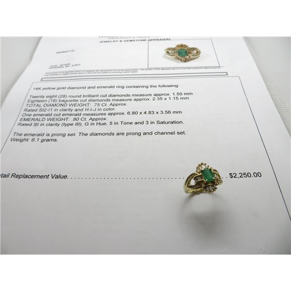 14K YG Diamond and Emerald Ring w/28 Round Cut Diamonds and 18