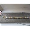 Image 2 : 18K/14K Two Tone Gold Diamond Bracelet w/56 Square Cut Diamonds 26.3g