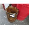 Image 2 : Plastic Drum and Whiskey Style Barrel - 2