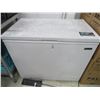 Image 1 : Magic Chef White 3' Chest Freezer