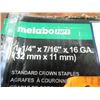 Image 2 : LOT D'AGRAFES 32mm X 11mm X 16G