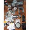 Image 2 : LOT DE PIÈCES ÉLECTRIQUES ASSORTIES