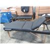 Image 2 : TABLE DE MASSAGE BEST MASSAGE (MANQUE CUSSINS) 78" X 29"