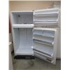 Image 2 : REFRIGÉRATEUR FONCTIONNEL (MANQUE TABLETTE)