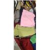 Image 1 : BOX OF WOMENS LG CLOTHING