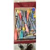 Image 1 : BOX OF VARIOUS SCREWDRIVERS