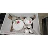 Image 2 : FOUR BOXES OF MISC ITEMS