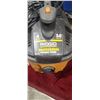 Image 2 : RIDGID 4 GALLON SHOP VAC