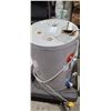 Image 8 : SPACE SAVER ELECTRIC WATER HEATER 110V