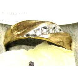 Men's or Lady's Size 9.5 Four Diamond Ring (27)