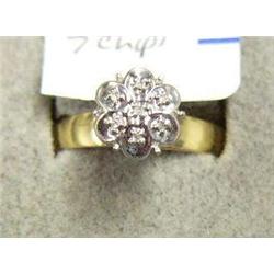 Diamond Ring with 7 Very Small Diamonds (27)