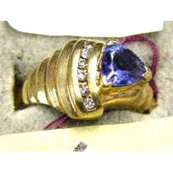 Tanzanite? And Diamond Ring Size 6.5 (27)