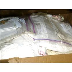 Collection of lace and linen (16)