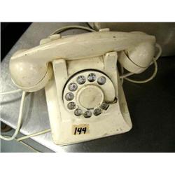 White antique dial telephone (16)