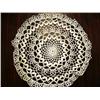 Image 4 : Large collection of lace, doilies, etc. (16)