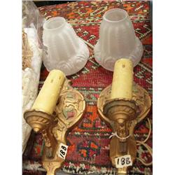 Pair of wall sconces (16)