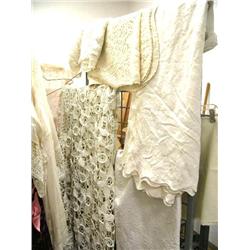 Lot of : linen and table cloths (16)