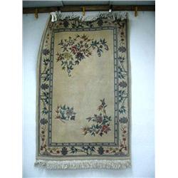 Fine wool carpet sculpted Chinese- 69"x45" (25)